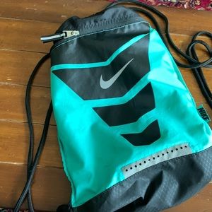 Nike drawstring bag